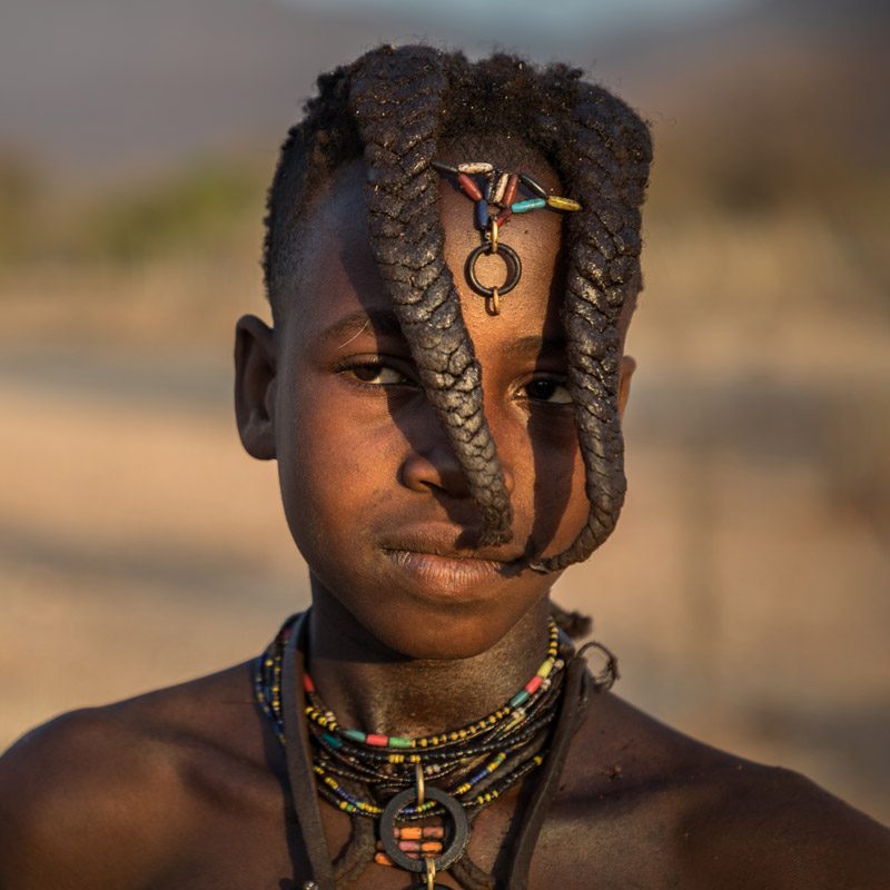 travel to Angola to meet Himba people I viajar a Angola para conocer a la tribu himba