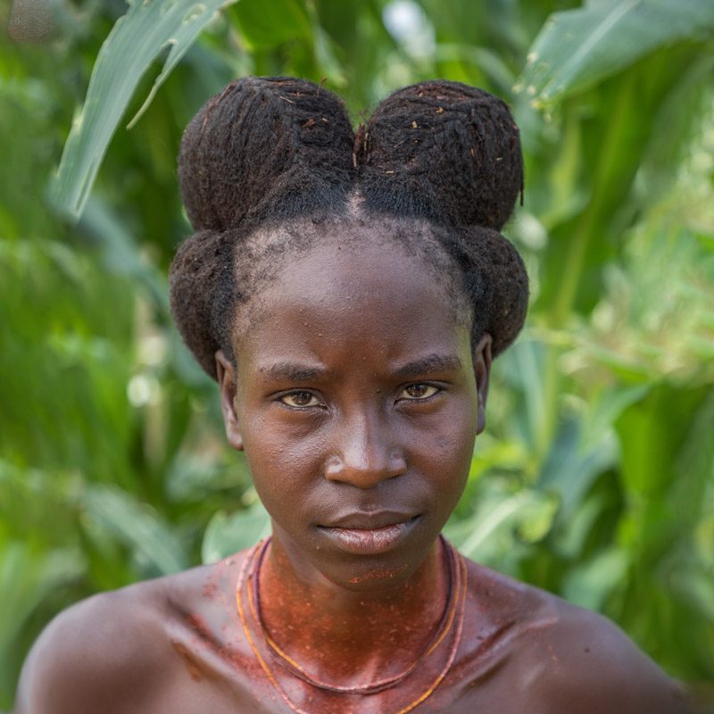 travel to Angola to meet Ngendelengo tribe I viajar a Angola para conocer al pueblo ngendelengo