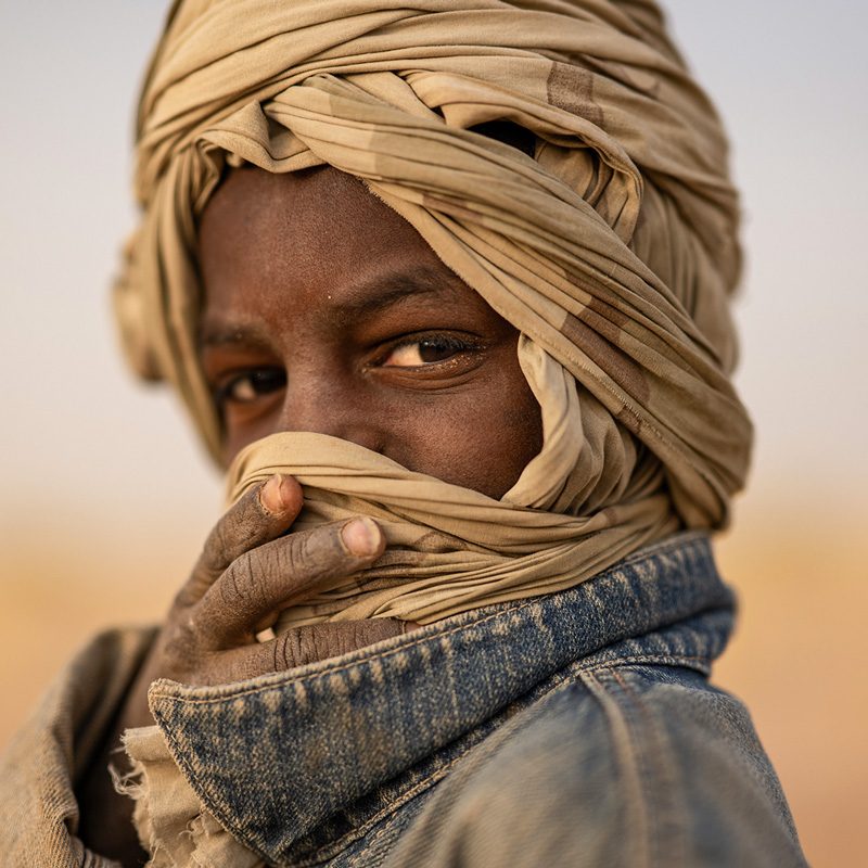 meeting with nomad people during expedition to Chad I encuentro con pueblos nomadas durante expedición a Chad